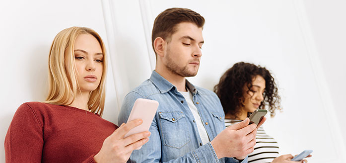 Why_Digital_Boundaries_Are_Important_For_Relationshi_697x328