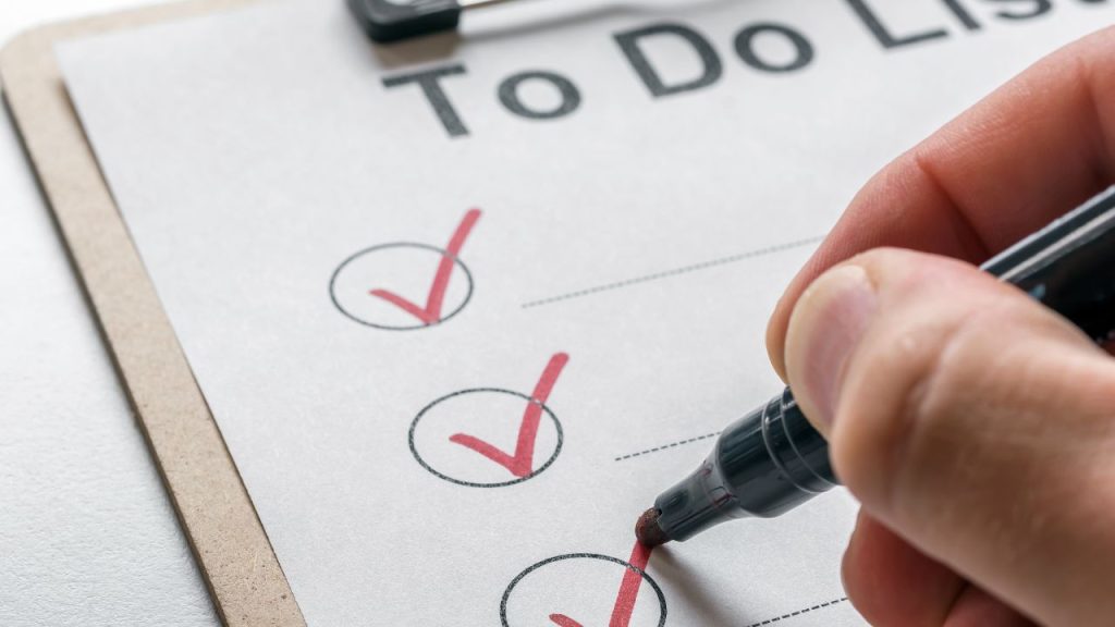 A to-do list to start your productive day